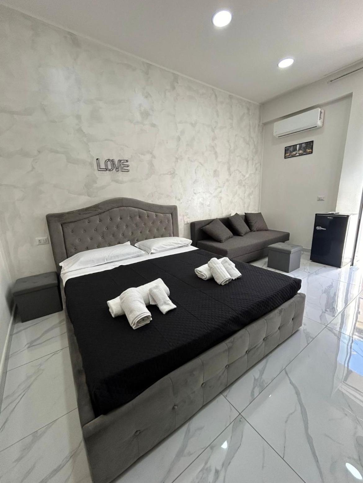 Terrazza Luxury Valentino Apartment Naples Exterior photo