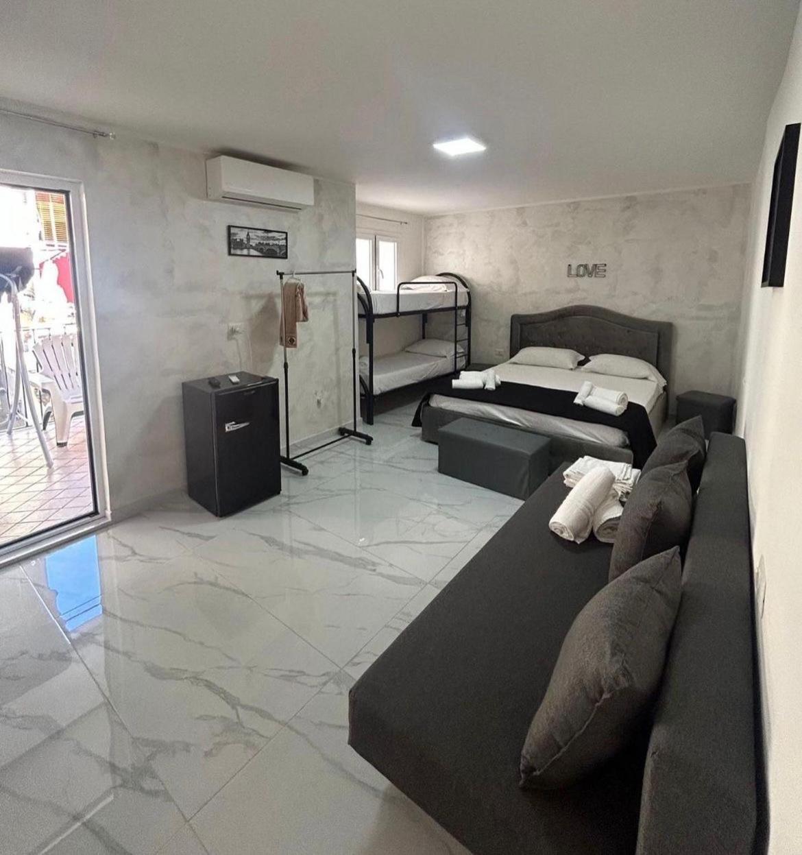 Terrazza Luxury Valentino Apartment Naples Exterior photo